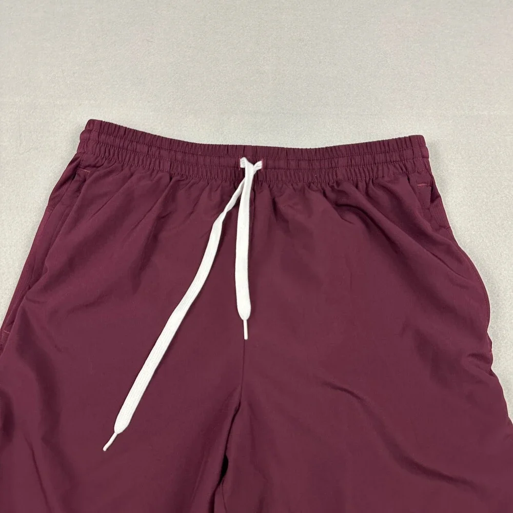 Winthrop Eagles Shorts Men Medium Burgundy Adidas Aroready Basketball NCAA M